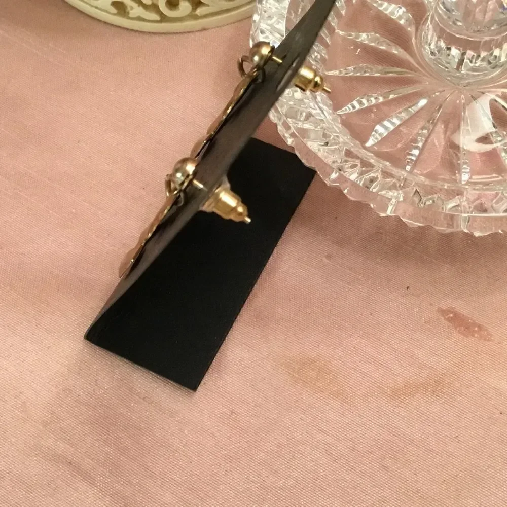 Brass Tone Light Weight Anchor Earrings